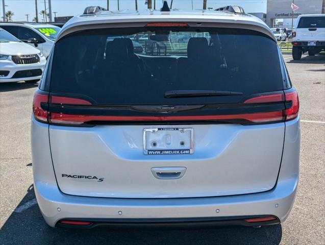 2024 Chrysler Pacifica PACIFICA TOURING L