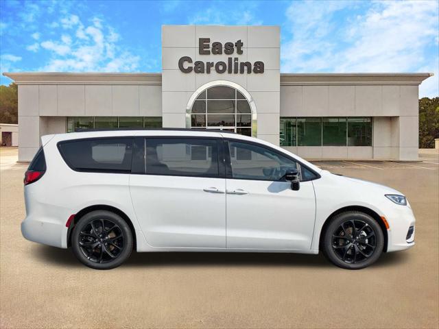 2024 Chrysler Pacifica PACIFICA LIMITED