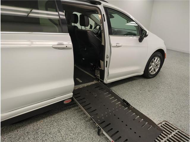 2020 Chrysler Voyager LXI