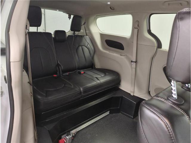 2020 Chrysler Voyager LXI