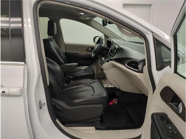 2020 Chrysler Voyager LXI