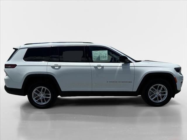 2023 Jeep Grand Cherokee L Laredo 4x4