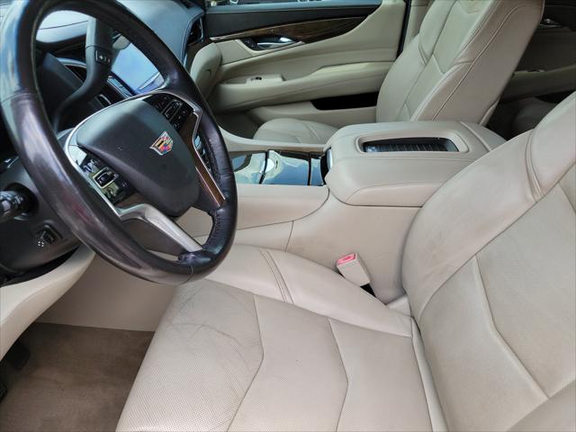 2018 Cadillac Escalade Luxury