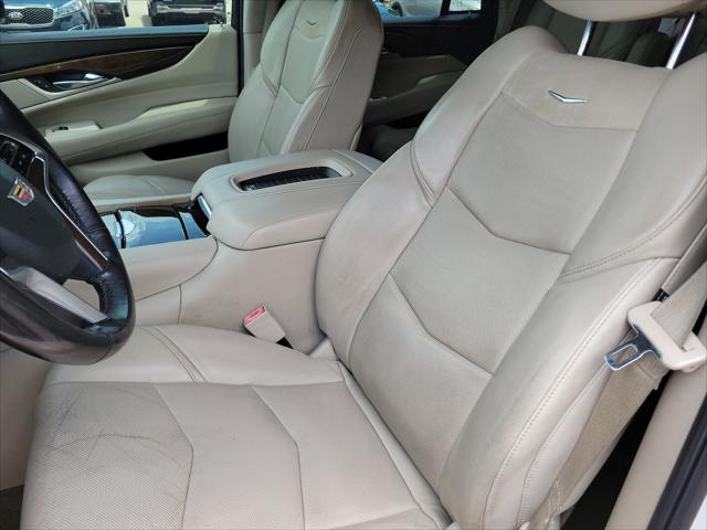 2018 Cadillac Escalade Luxury