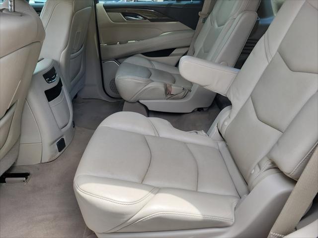 2018 Cadillac Escalade Luxury