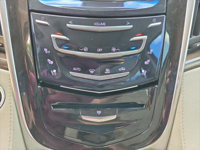 2018 Cadillac Escalade Luxury