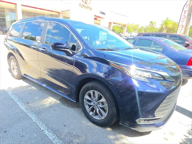 2023 Toyota Sienna XLE for sale in Sanford, FL