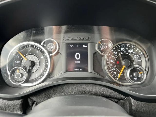 2020 Ram 1500 Big Horn Crew Cab 4x4 5'7" Box