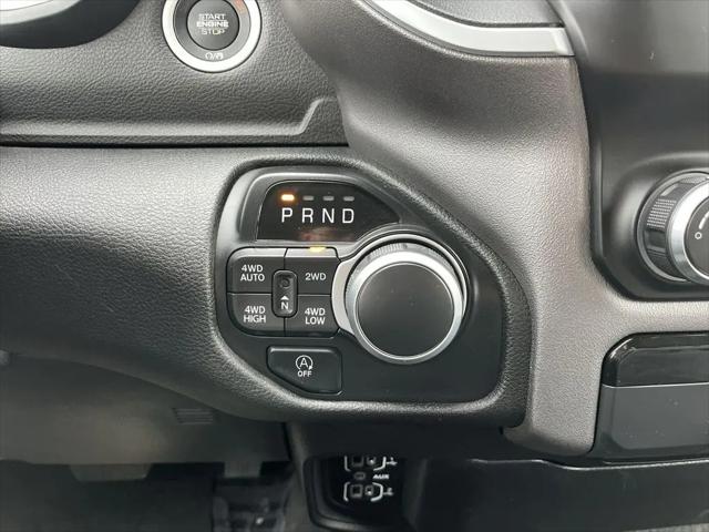 2020 Ram 1500 Big Horn Crew Cab 4x4 5'7" Box