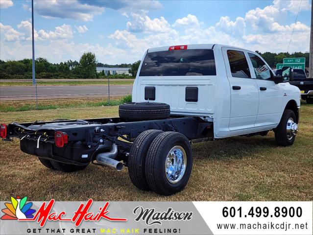 2024 RAM Ram 3500 Chassis Cab RAM 3500 TRADESMAN CREW CAB CHASSIS 4X4 60 CA