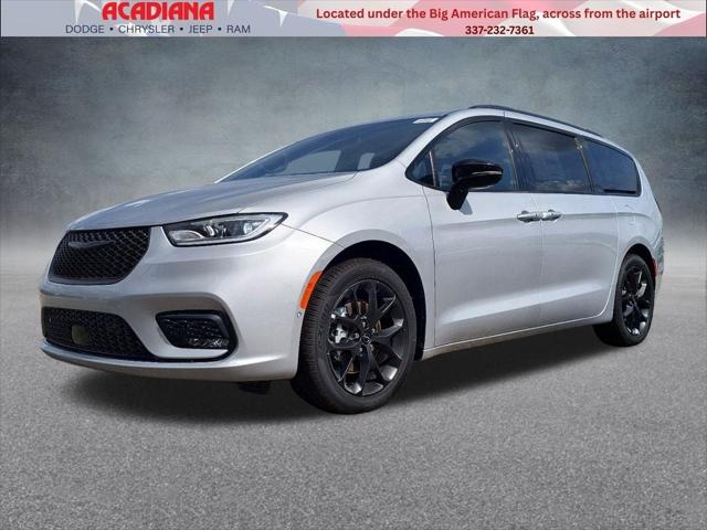 2024 Chrysler Pacifica PACIFICA TOURING L