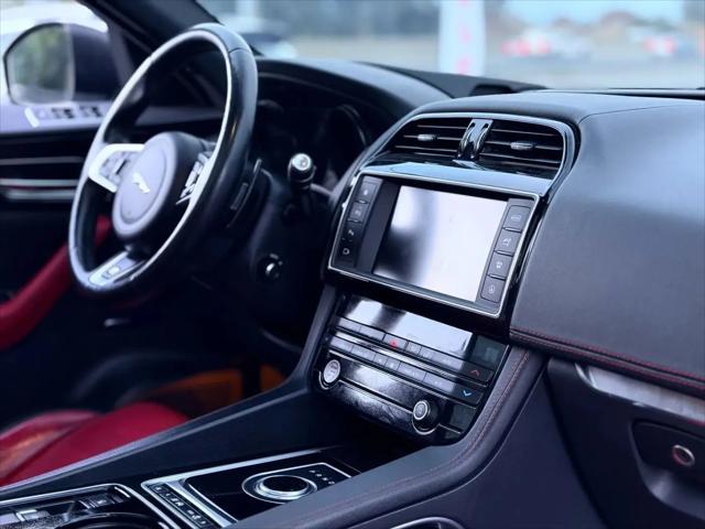 2017 Jaguar F-PACE 35t R-Sport