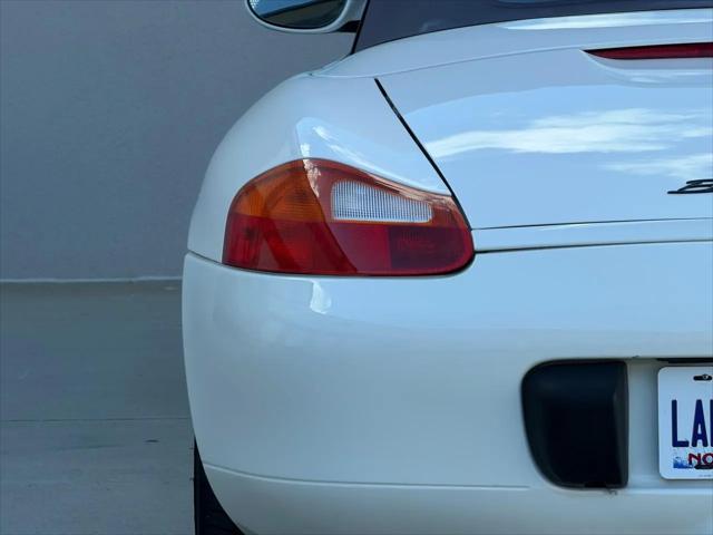 2000 Porsche Boxster Standard