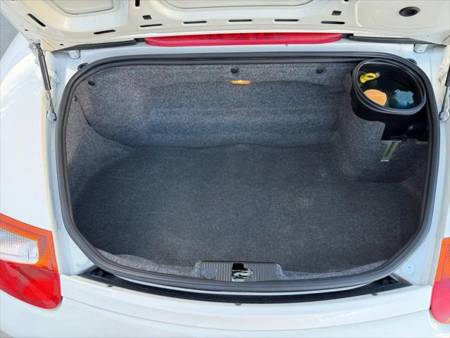 2000 Porsche Boxster Standard