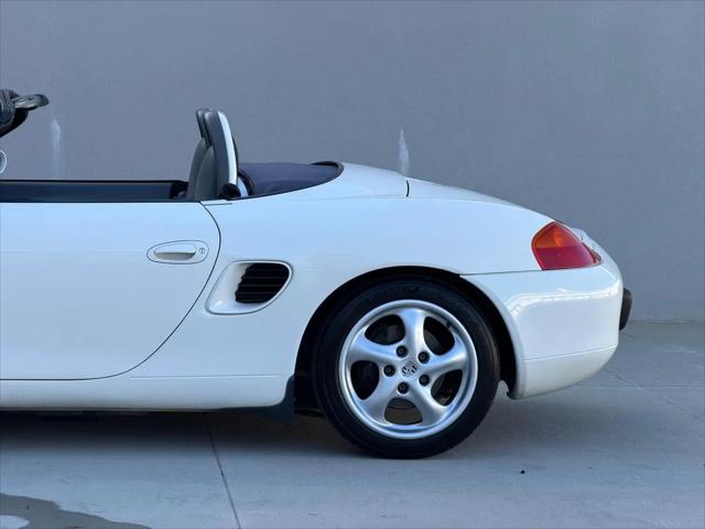 2000 Porsche Boxster Standard