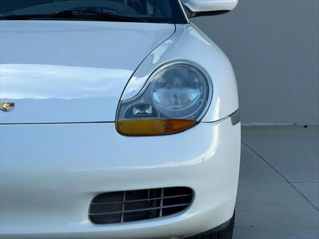 2000 Porsche Boxster Standard