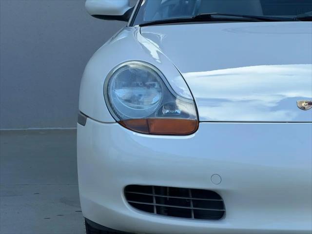 2000 Porsche Boxster Standard