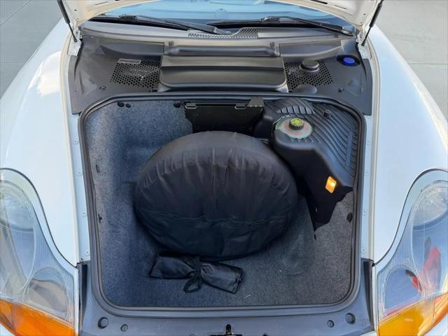 2000 Porsche Boxster Standard