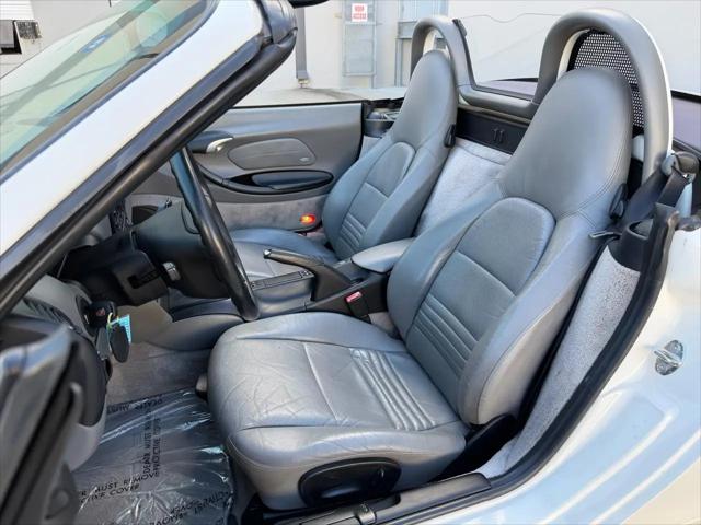 2000 Porsche Boxster Standard