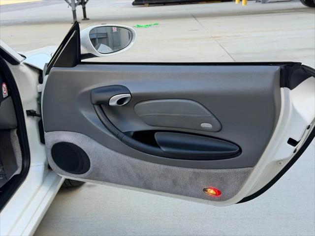 2000 Porsche Boxster Standard