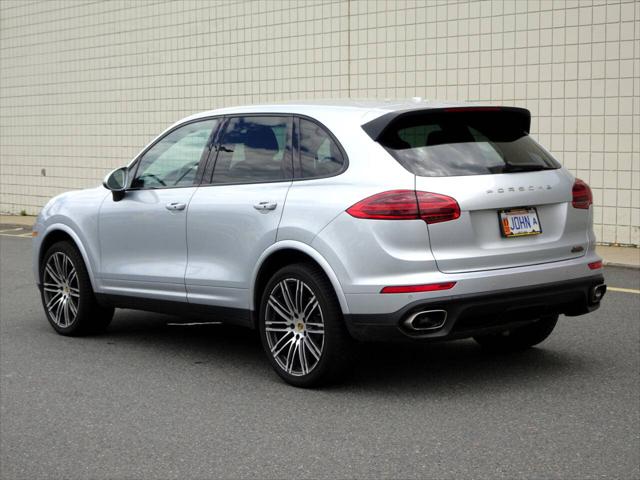 2017 Porsche Cayenne Platinum Edition