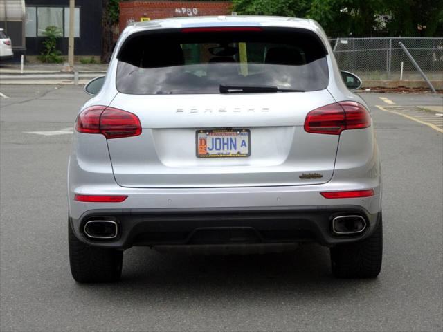 2017 Porsche Cayenne Platinum Edition