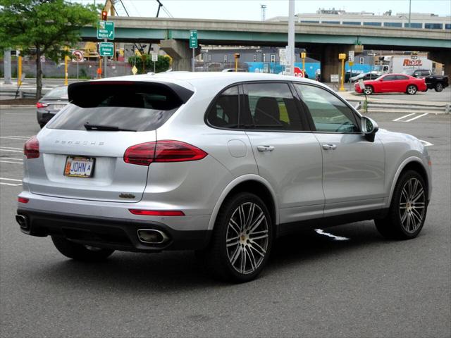 2017 Porsche Cayenne Platinum Edition