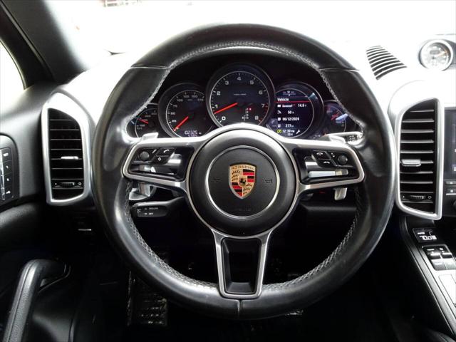 2017 Porsche Cayenne Platinum Edition
