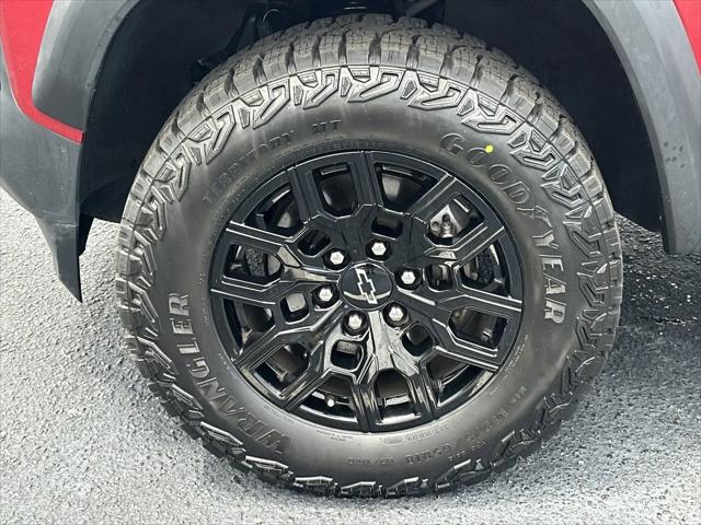 2023 Chevrolet Colorado 4WD Crew Cab Short Box Trail Boss