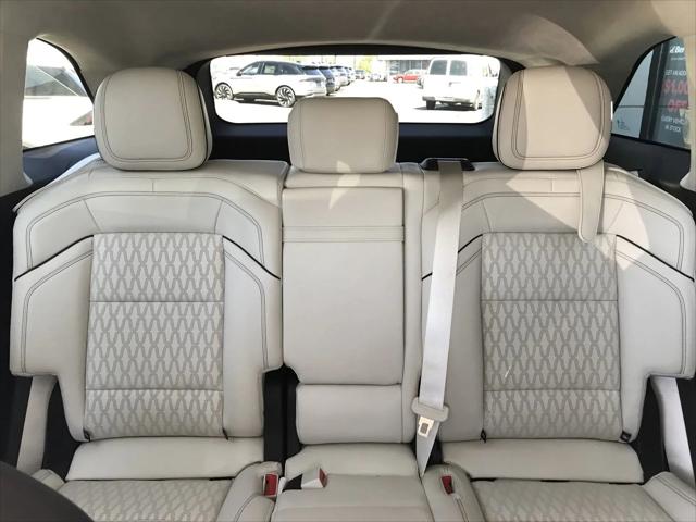 2024 Lincoln Nautilus Black Label