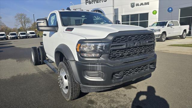 2024 RAM Ram 5500 Chassis Cab RAM 5500 TRADESMAN CHASSIS REGULAR CAB 4X4 60 CA 2024 RAM Ram 5500 Chassis Cab RAM 5500 TRADESMAN CHASSIS REGULAR CAB 4X4 60 CA