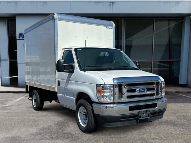 2025 Ford E-350 Cutaway Base