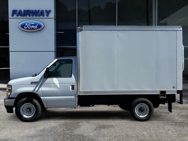 2025 Ford E-350 Cutaway Base
