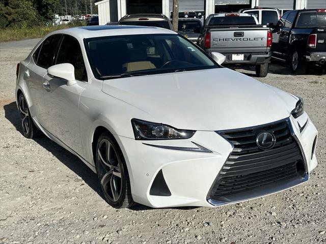2018 Lexus IS 300 300 2018 Lexus IS 300 300