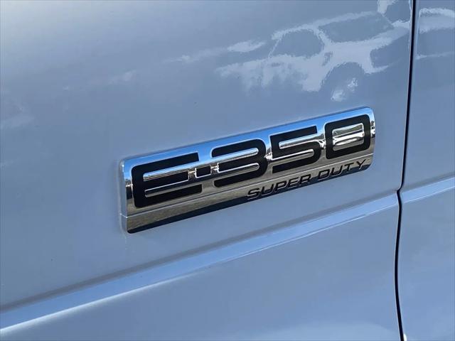 2025 Ford E-350 Cutaway E-Series Cutaway