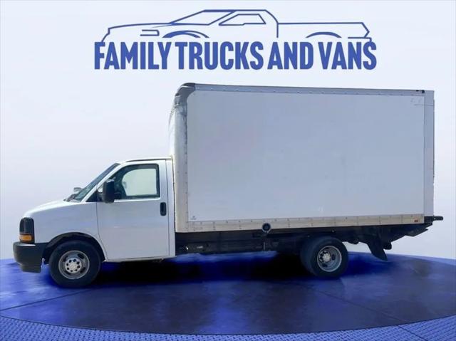 2017 Chevrolet Express Cutaway 4500 Series