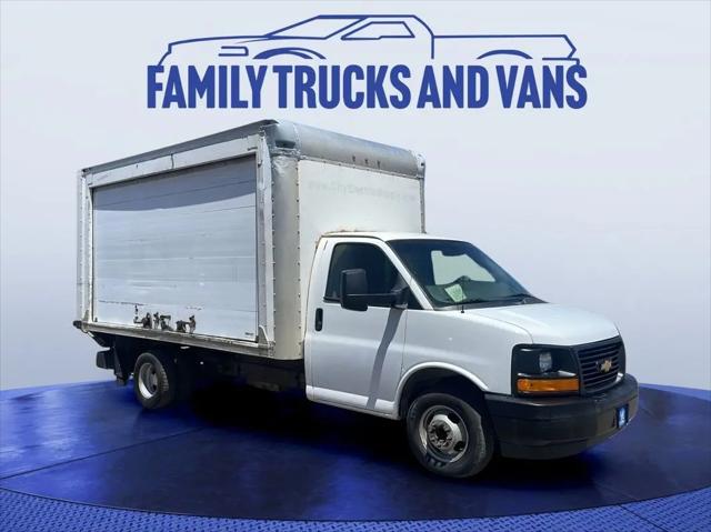 2017 Chevrolet Express Cutaway 4500 Series