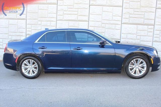 2017 Chrysler 300 Limited
