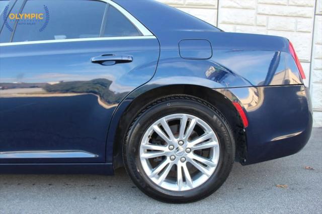 2017 Chrysler 300 Limited