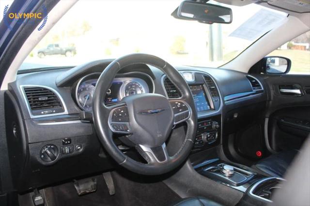 2017 Chrysler 300 Limited