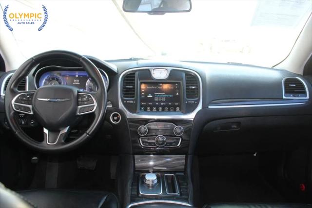 2017 Chrysler 300 Limited