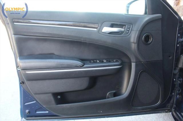 2017 Chrysler 300 Limited