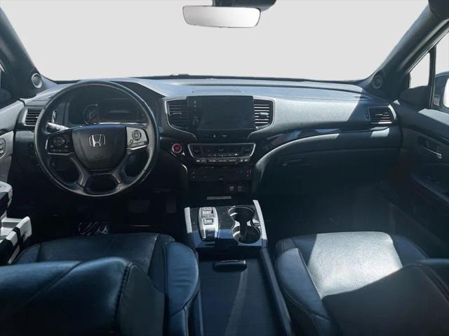2022 Honda Pilot AWD Black Edition