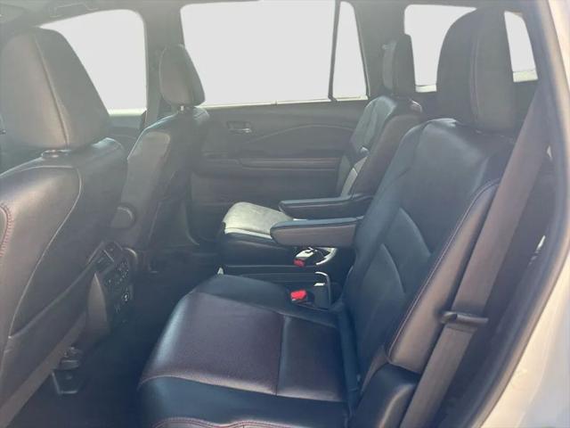 2022 Honda Pilot AWD Black Edition