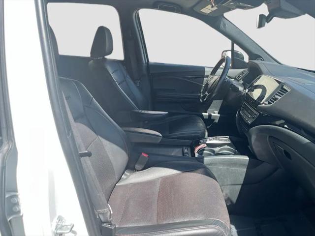 2022 Honda Pilot AWD Black Edition