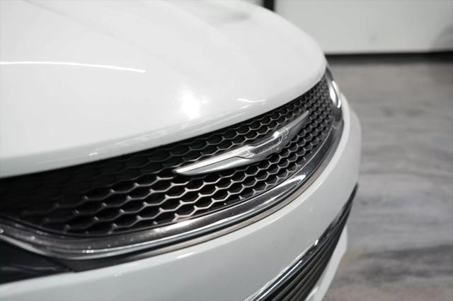 2017 Chrysler 200 Limited Platinum