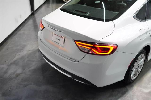 2017 Chrysler 200 Limited Platinum
