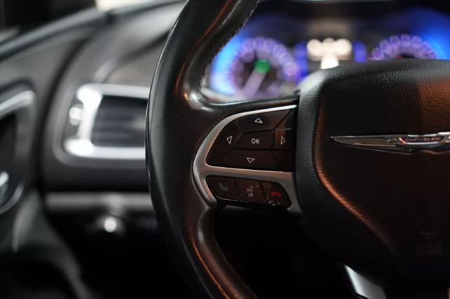 2017 Chrysler 200 Limited Platinum