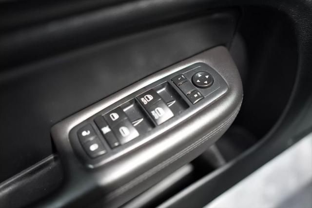 2017 Chrysler 200 Limited Platinum