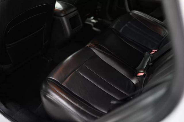 2017 Chrysler 200 Limited Platinum